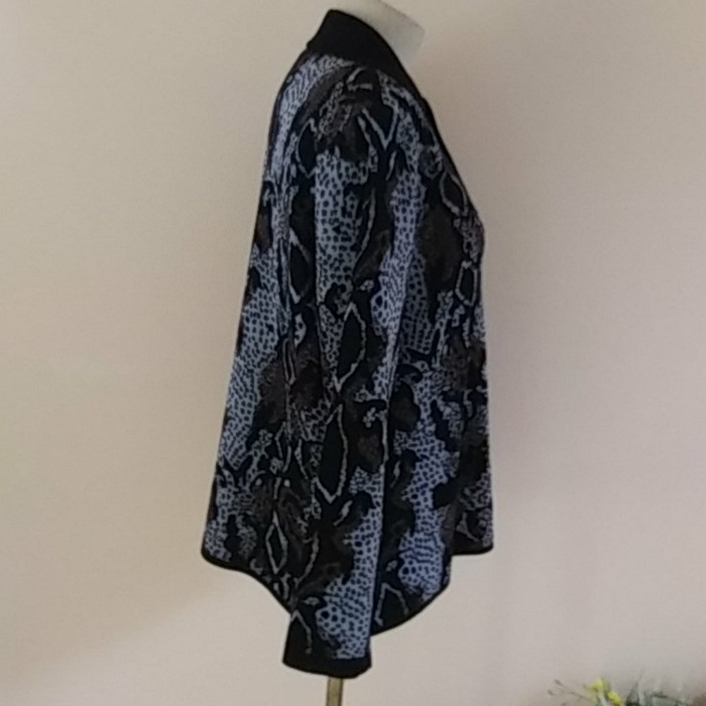 Exclusively Misook Petite Jacket. - image 3